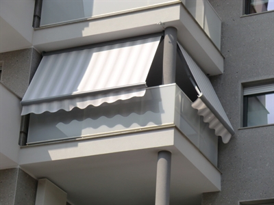 tenda da sole a bracci di Varese